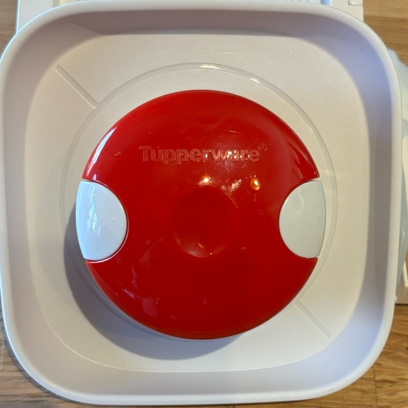 Tupperware Mandolin - Picture 2 of 6